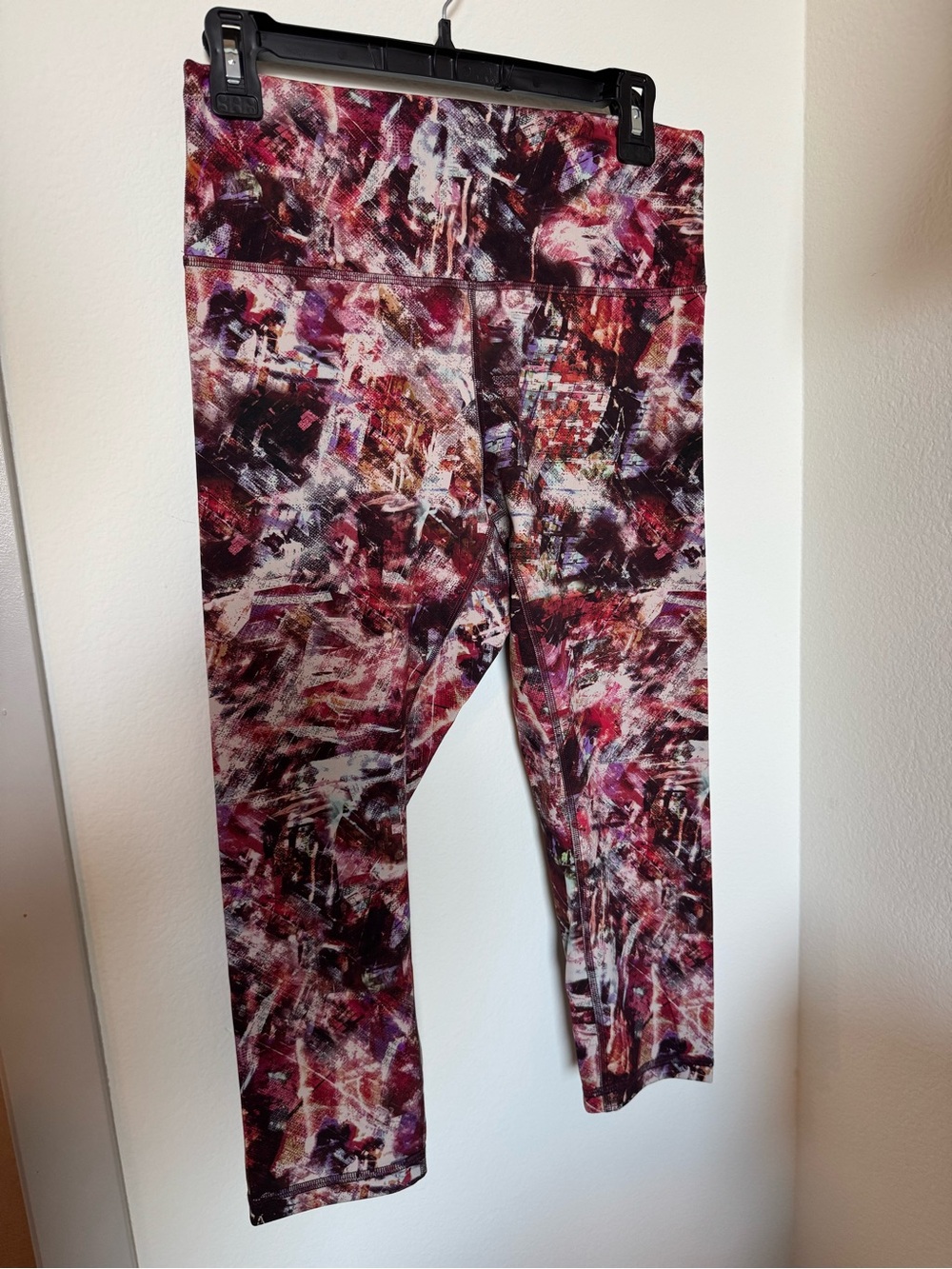 Lululemon Wunder Train High Rise Crop 21”